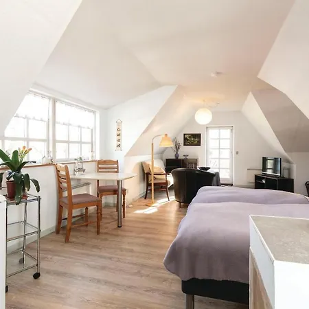 0-bedroom In דירה